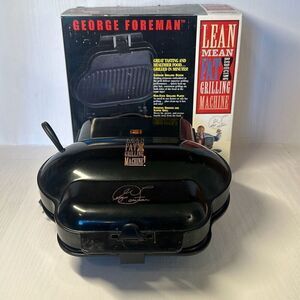 Vintage 2000 George Foreman Grill  GR10‎ lean mean fat reducing machine
